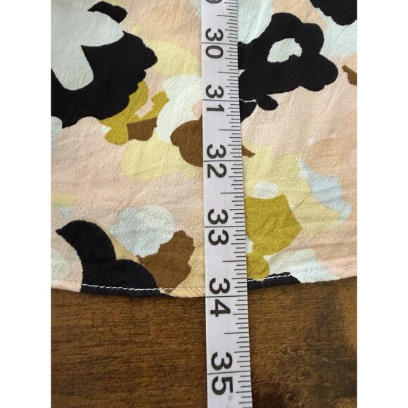 Loft Women’s Floral 3/4 Sleeve Short Shift Dress Size 10P Rayon Casual Shift - Picture 8 of 8